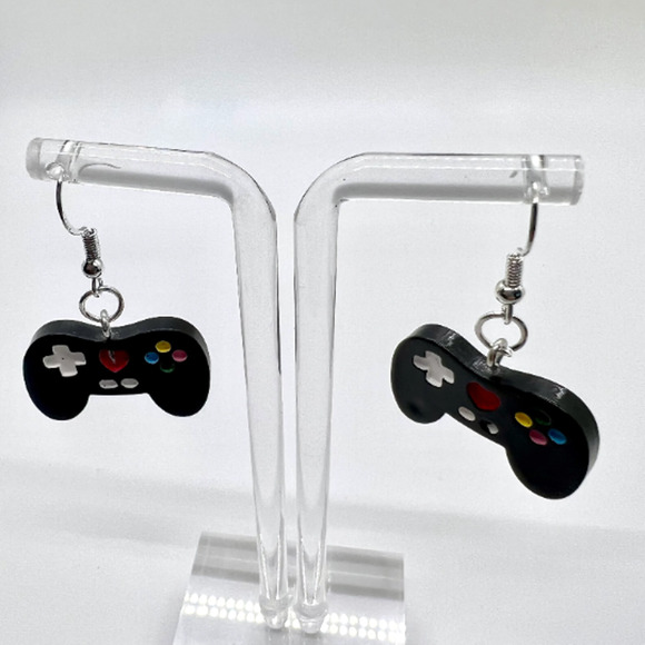 Video Game Controller Earrings - Dangle Earrings - Gamer Earrings - RPG Earrings - Picture 3 of 6